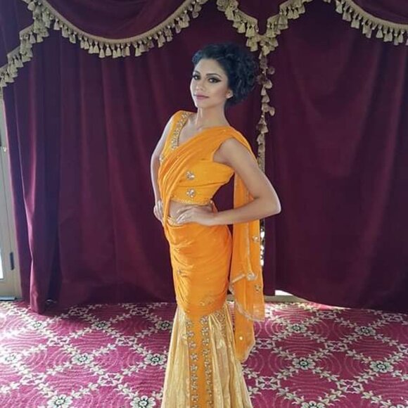 Lengha Saree - Picture 3 of 4